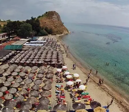 Vakantiehuis Popi' S 50 Metres From The Sea! *