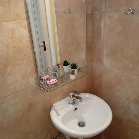 Popi' S 50 Metres From The Sea! Vakantiehuis *